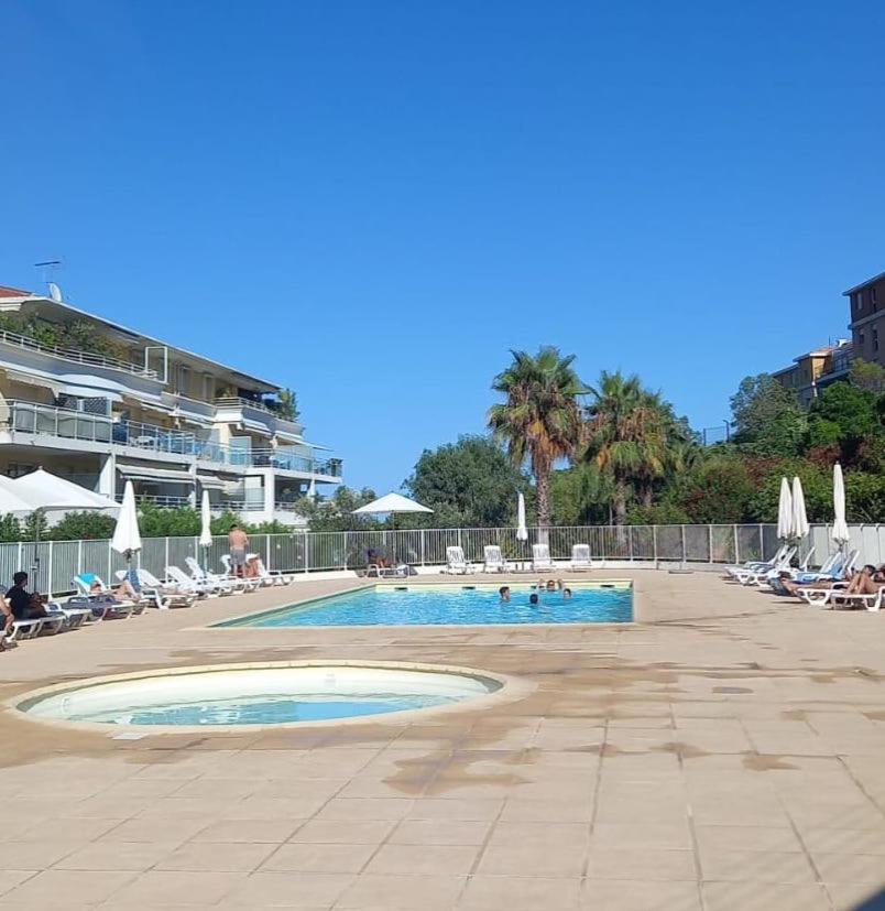 Elegant One-Bedroom Apartment With Swimming Pool - Stayinantibes - Le Vallon Экстерьер фото