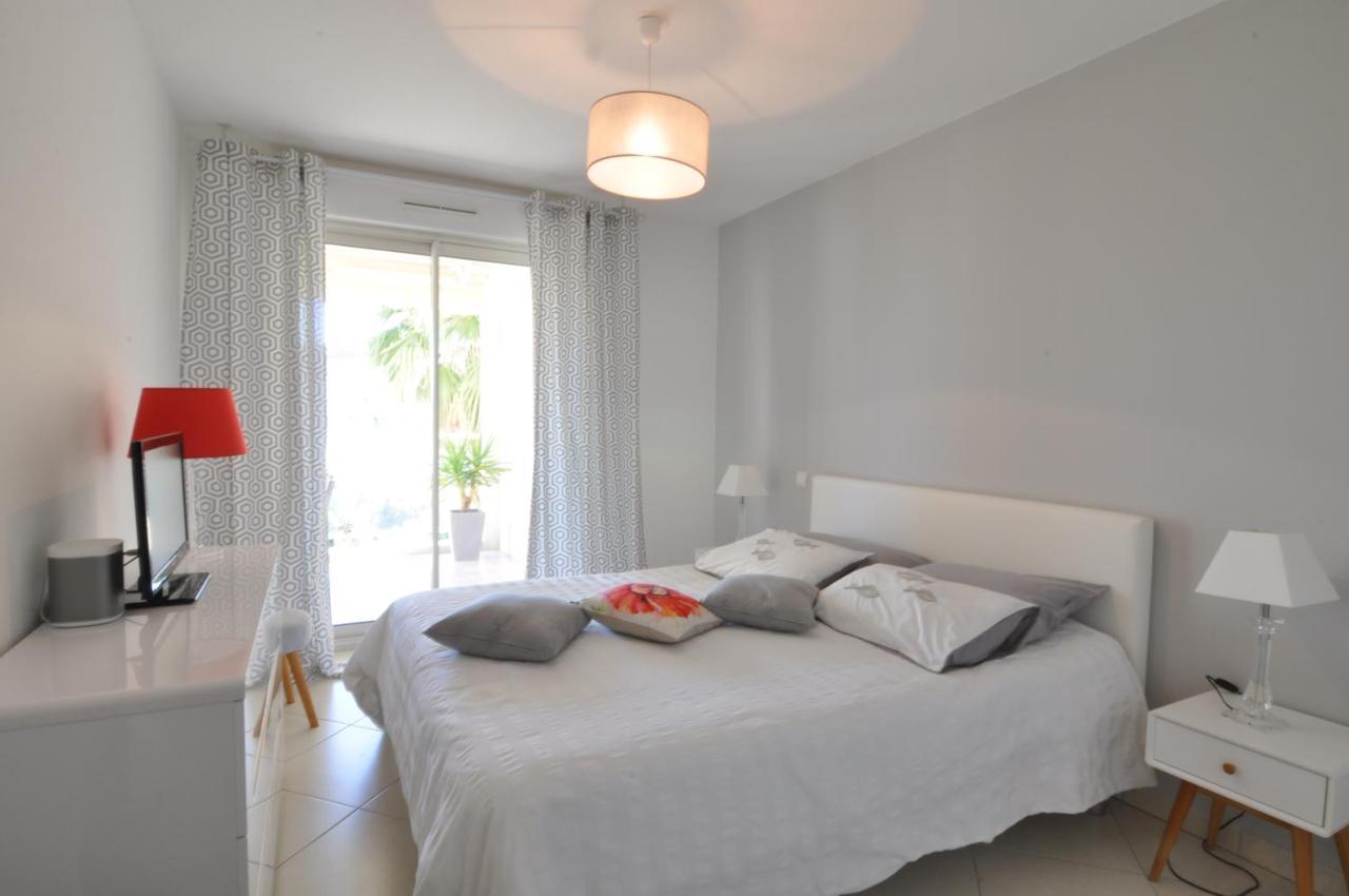 Elegant One-Bedroom Apartment With Swimming Pool - Stayinantibes - Le Vallon Экстерьер фото