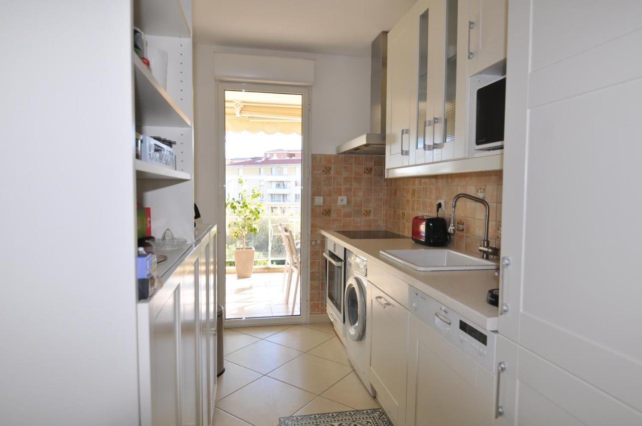 Elegant One-Bedroom Apartment With Swimming Pool - Stayinantibes - Le Vallon Экстерьер фото