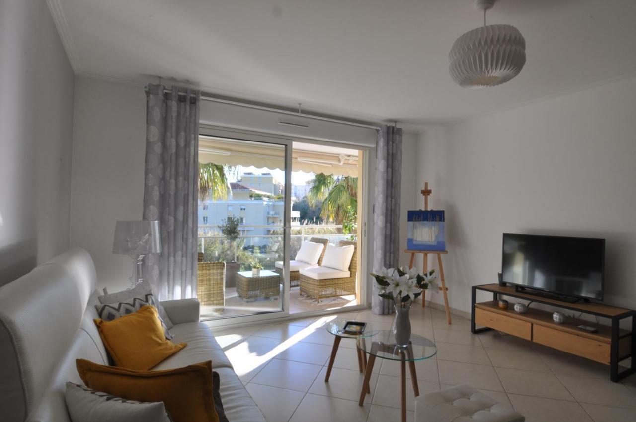 Elegant One-Bedroom Apartment With Swimming Pool - Stayinantibes - Le Vallon Экстерьер фото